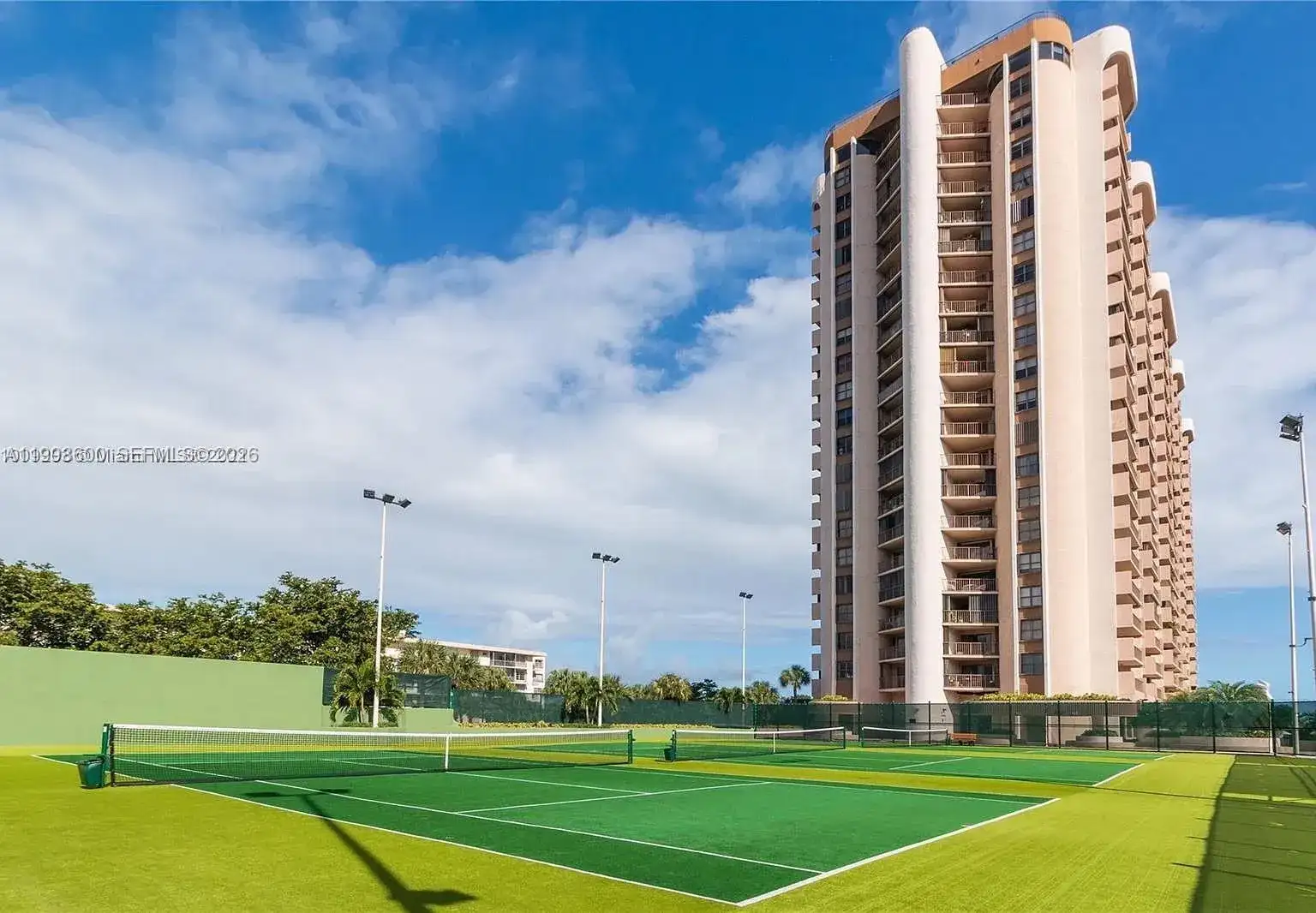 1800 NE 114th St # 807, Miami FL 33181 photo 3
