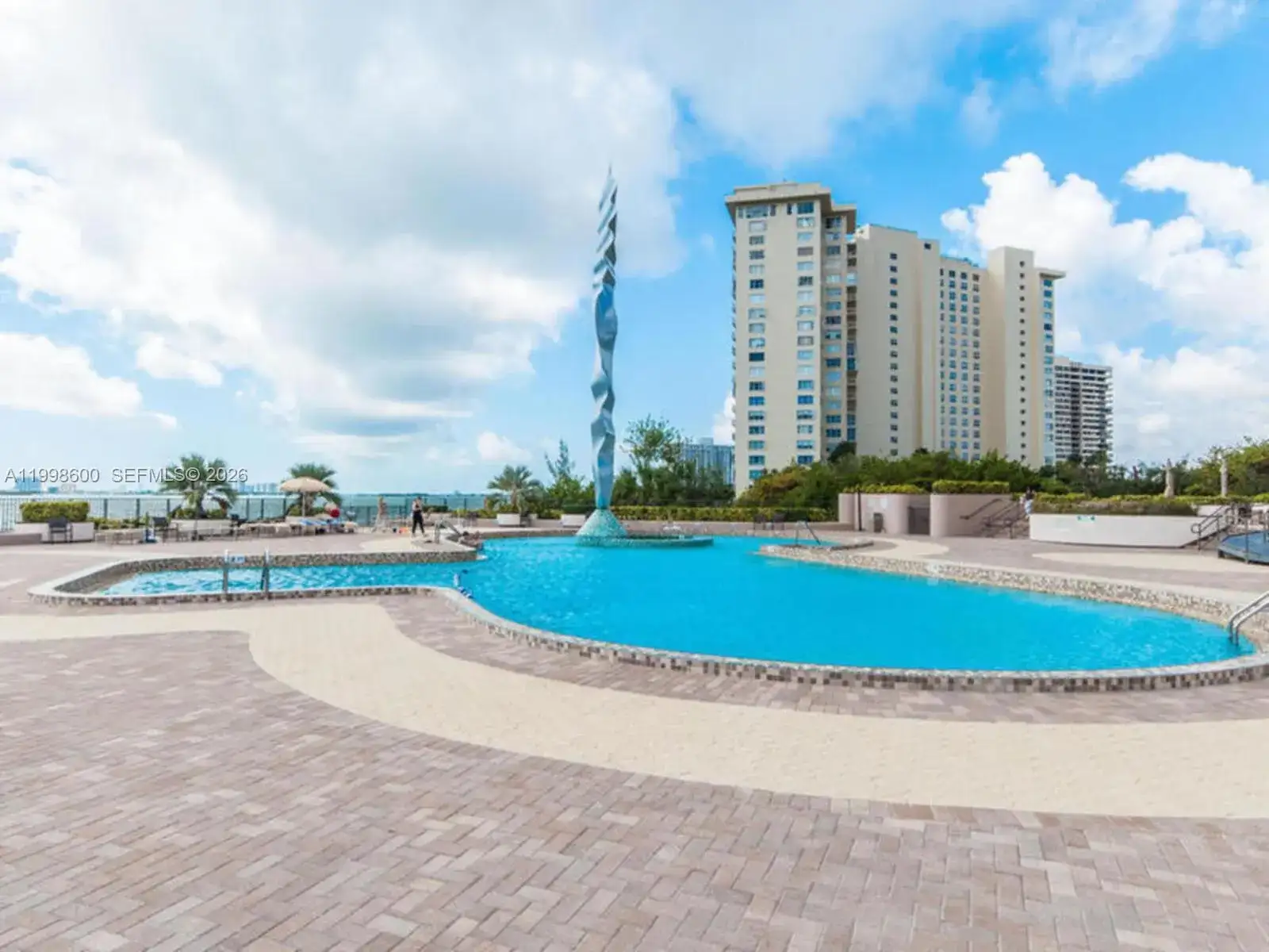 1800 NE 114th St # 807, Miami FL 33181 photo 4