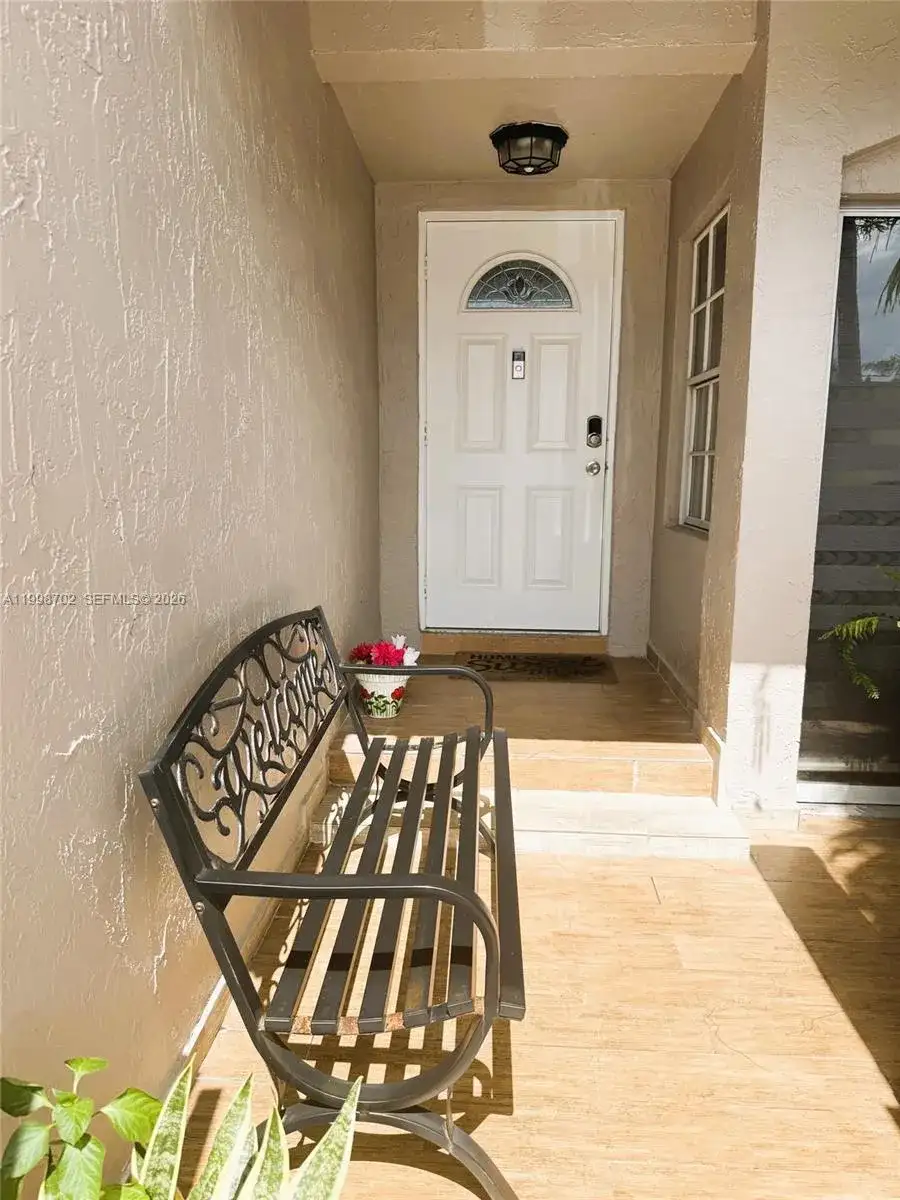 6217 SW 128th Pl, Miami FL 33183 photo 2