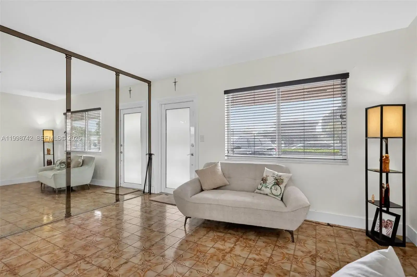 733 W 33rd St, Hialeah FL 33012 photo 5