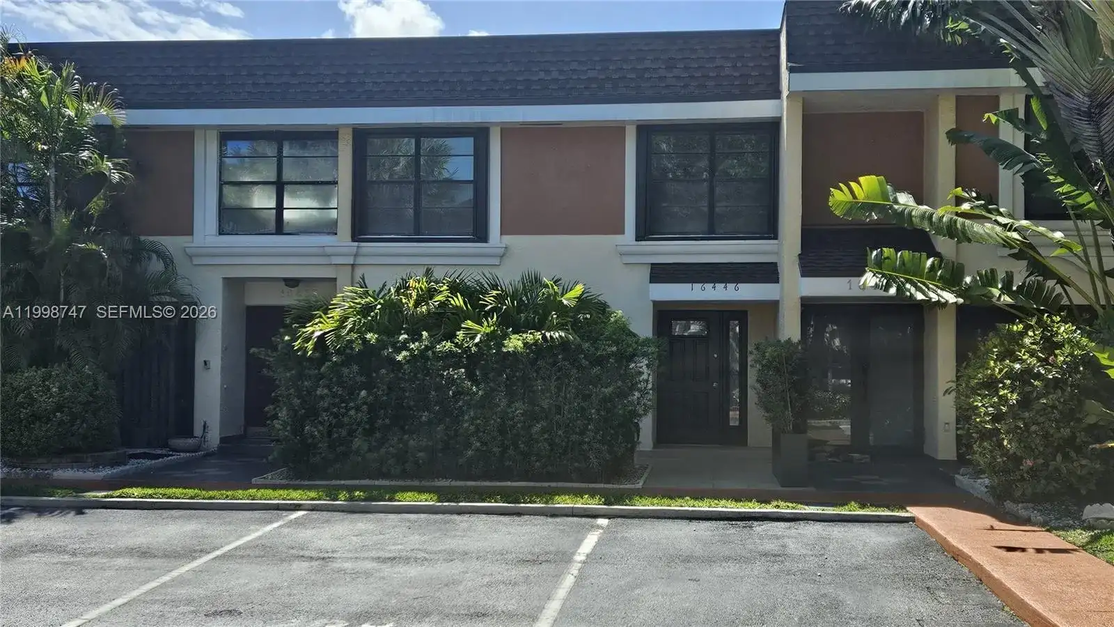 16446 NE 27th Pl # 38, North Miami Beach FL 33160 photo 4