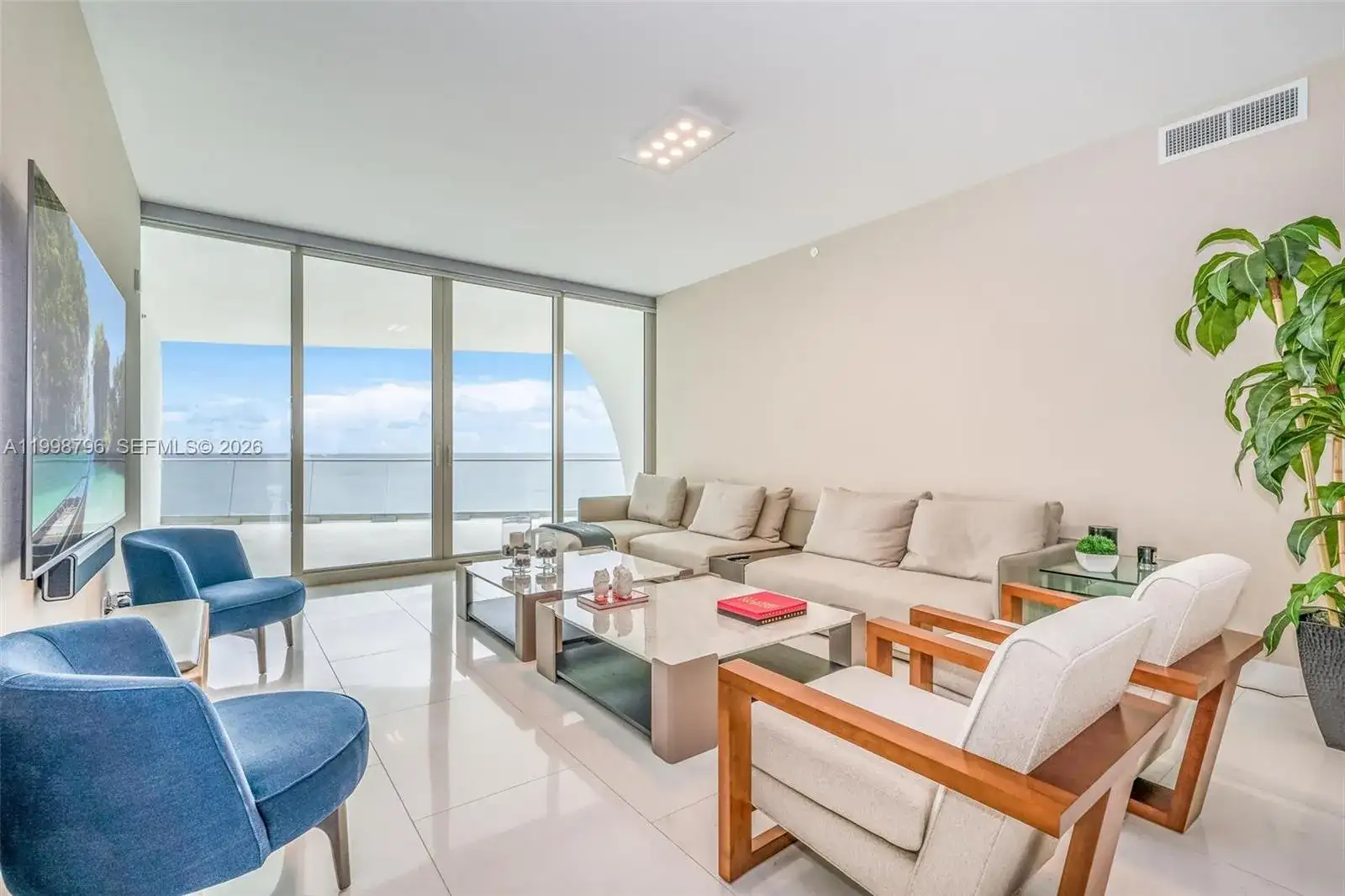 16901 Collins Ave # 903, Sunny Isles Beach FL 33160 photo 4
