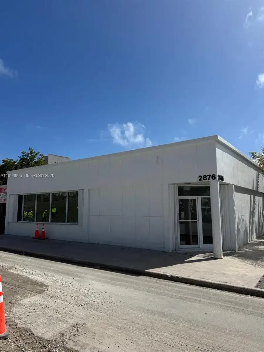 2876 E Oakland Park Blvd, Fort Lauderdale FL 33306