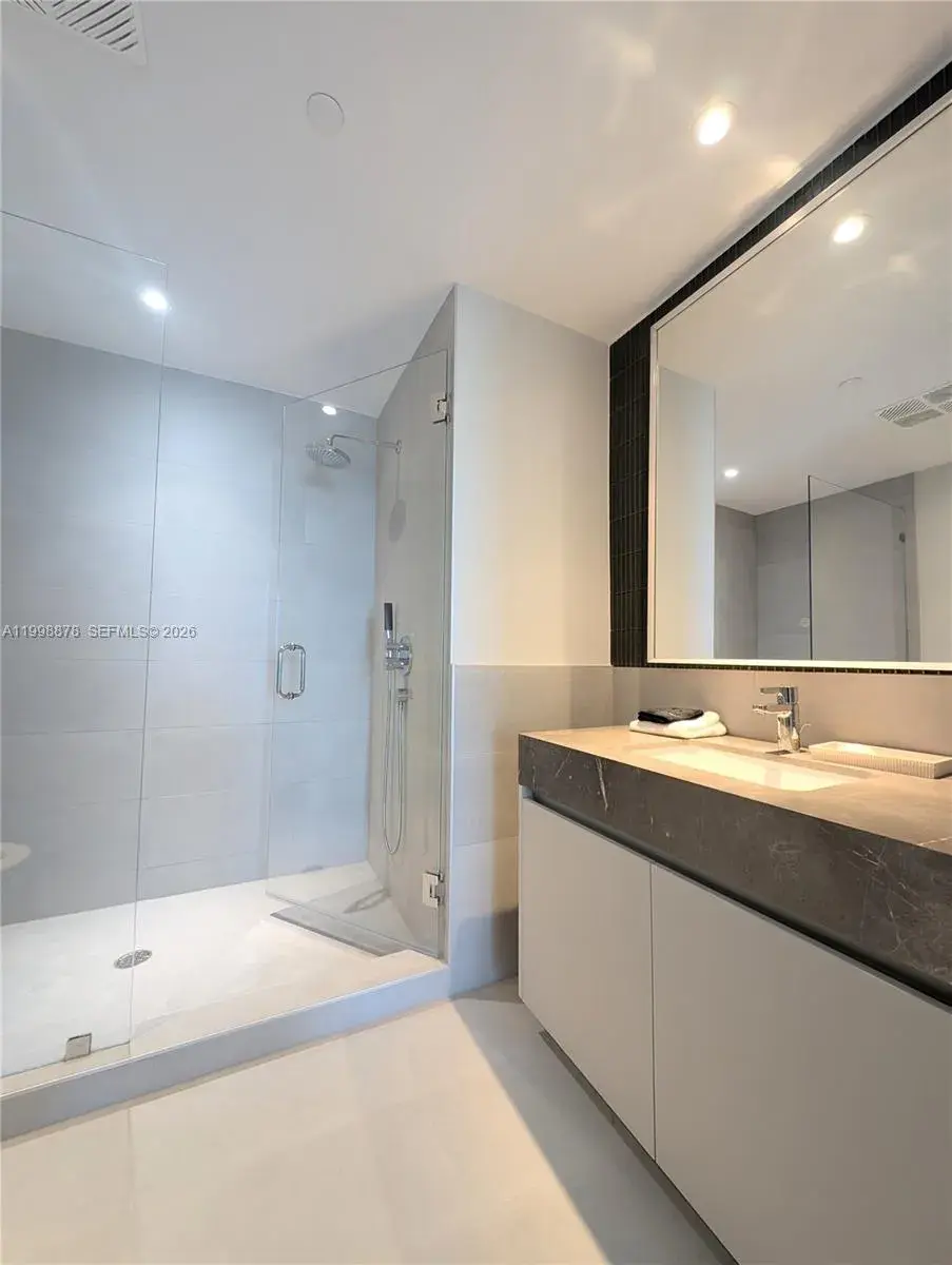500 Alton Rd # 3905, Miami Beach FL 33139