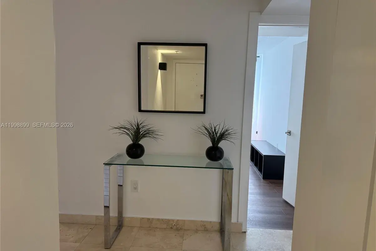 19555 E Country Club Dr # 8602, Aventura FL 33180