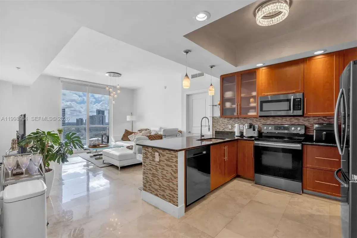 315 NE 3rd Ave # 1804, Fort Lauderdale FL 33301