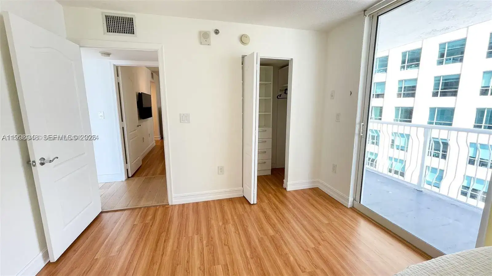 1200 Brickell Bay Dr # 1702, Miami FL 33131 photo 2