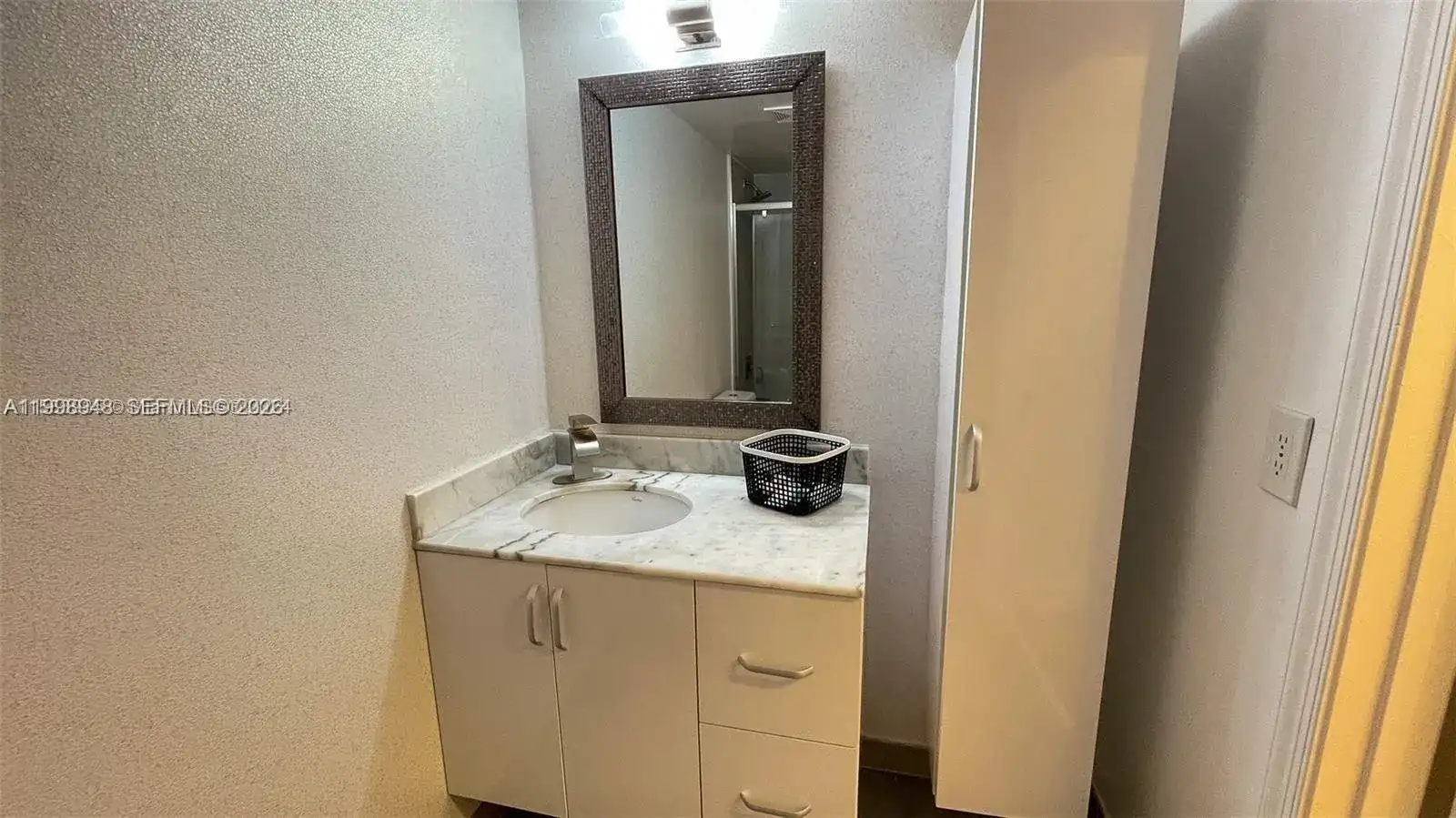 1200 Brickell Bay Dr # 1702, Miami FL 33131 photo 4