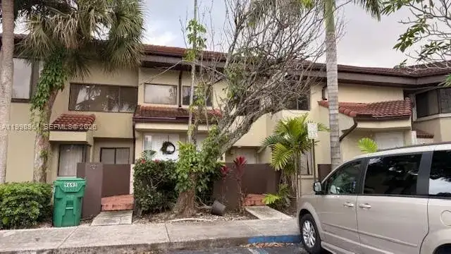 9691 SW 138th Ave, Miami FL 33186 photo 2