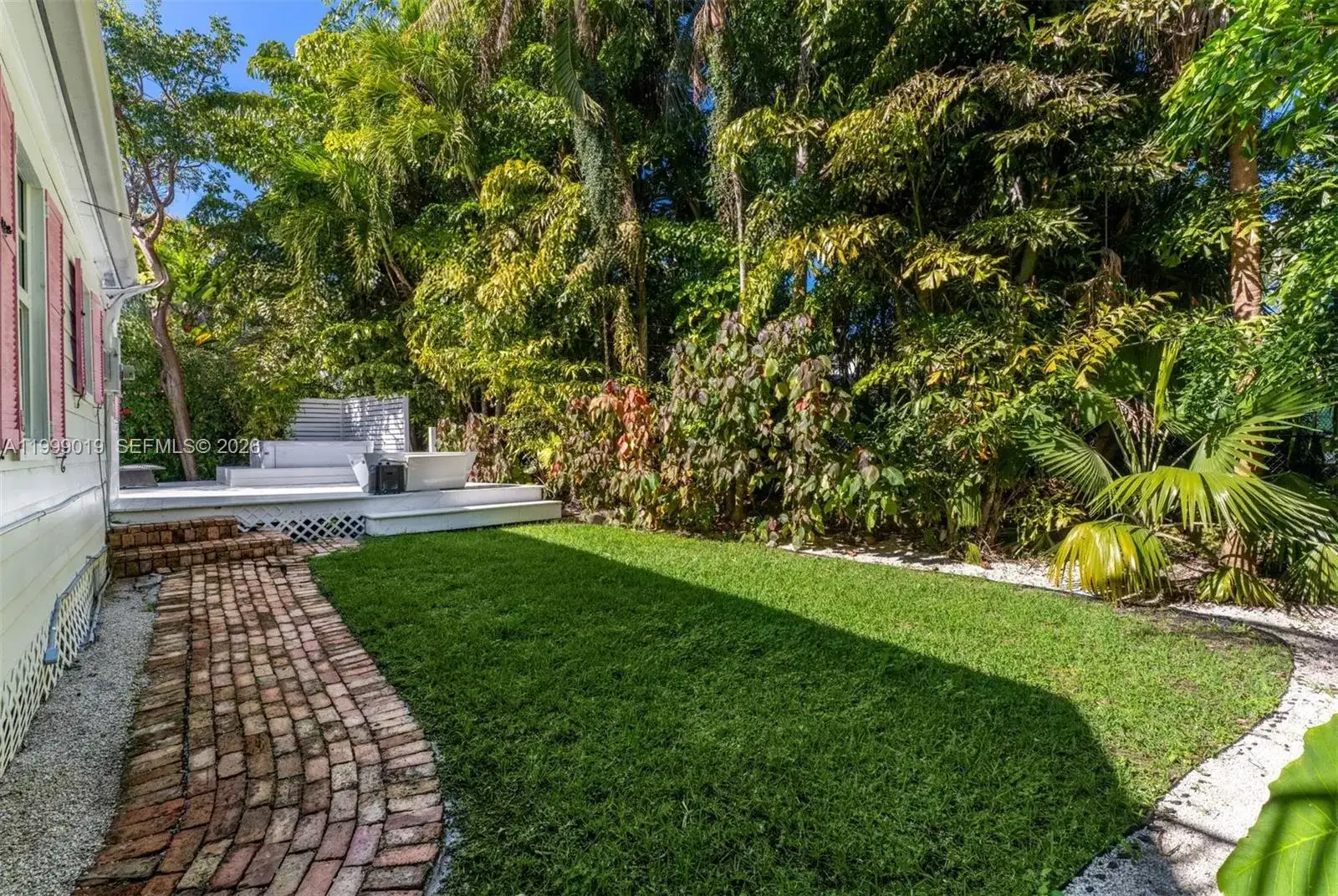 3951 Park Dr, Miami FL 33133 photo 3