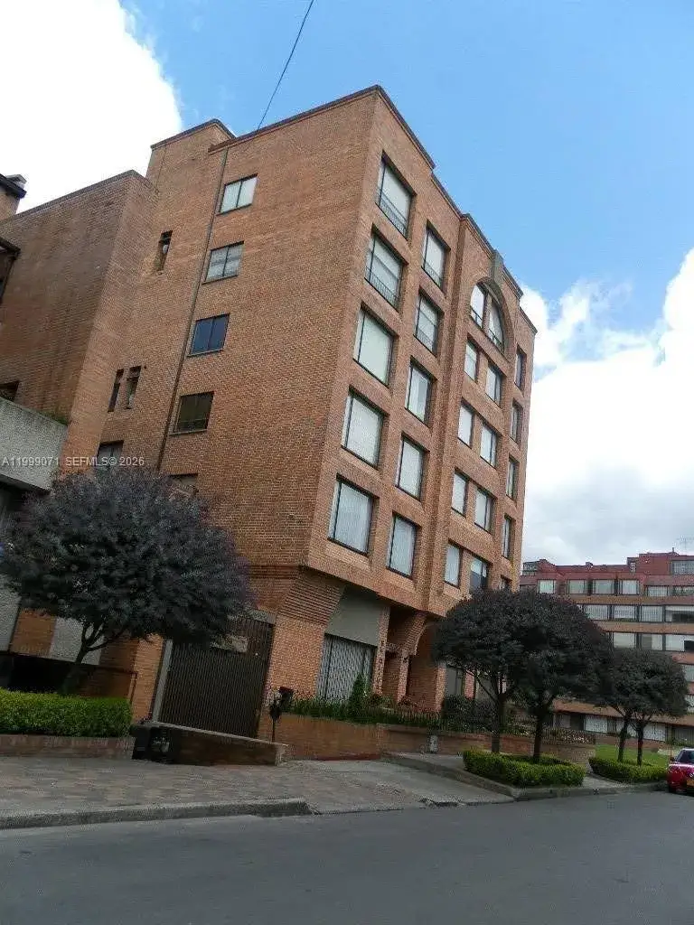 Santa Barbara alta SantaBarbara alta,Bogota # 2, FL 110121