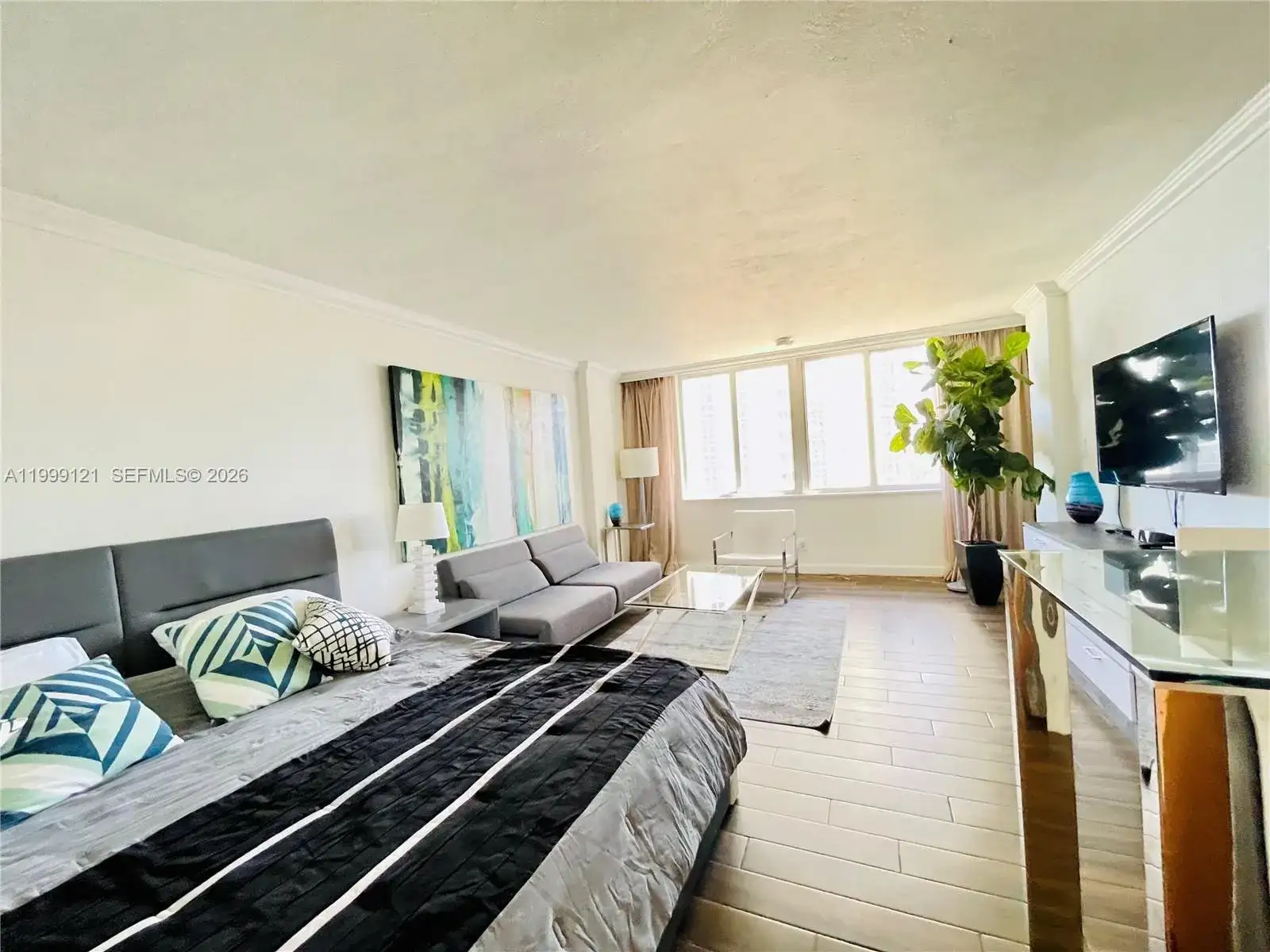 19201 Collins Ave # 504, Sunny Isles Beach FL 33160 photo 4