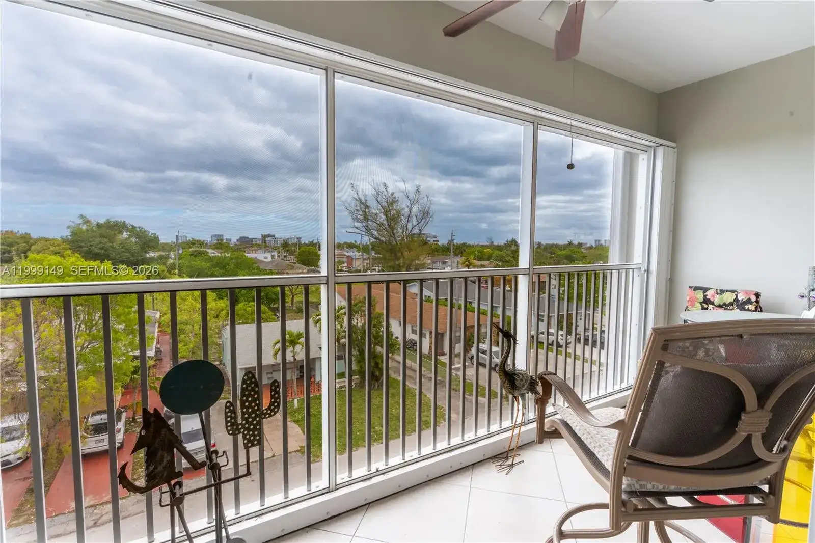 330 SE 2nd St # 405F, Hallandale Beach FL 33009 photo 3