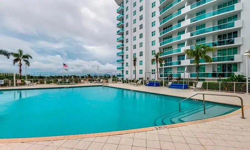 7900 Harbor Island Dr # 610, North Bay Village FL 33141 photo 2