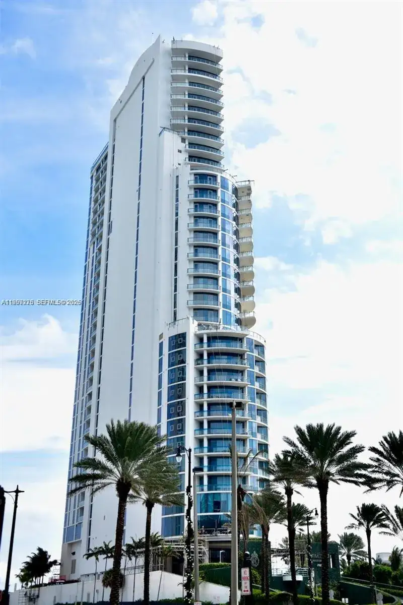 17475 Collins Ave # 2802, Sunny Isles Beach FL 33160