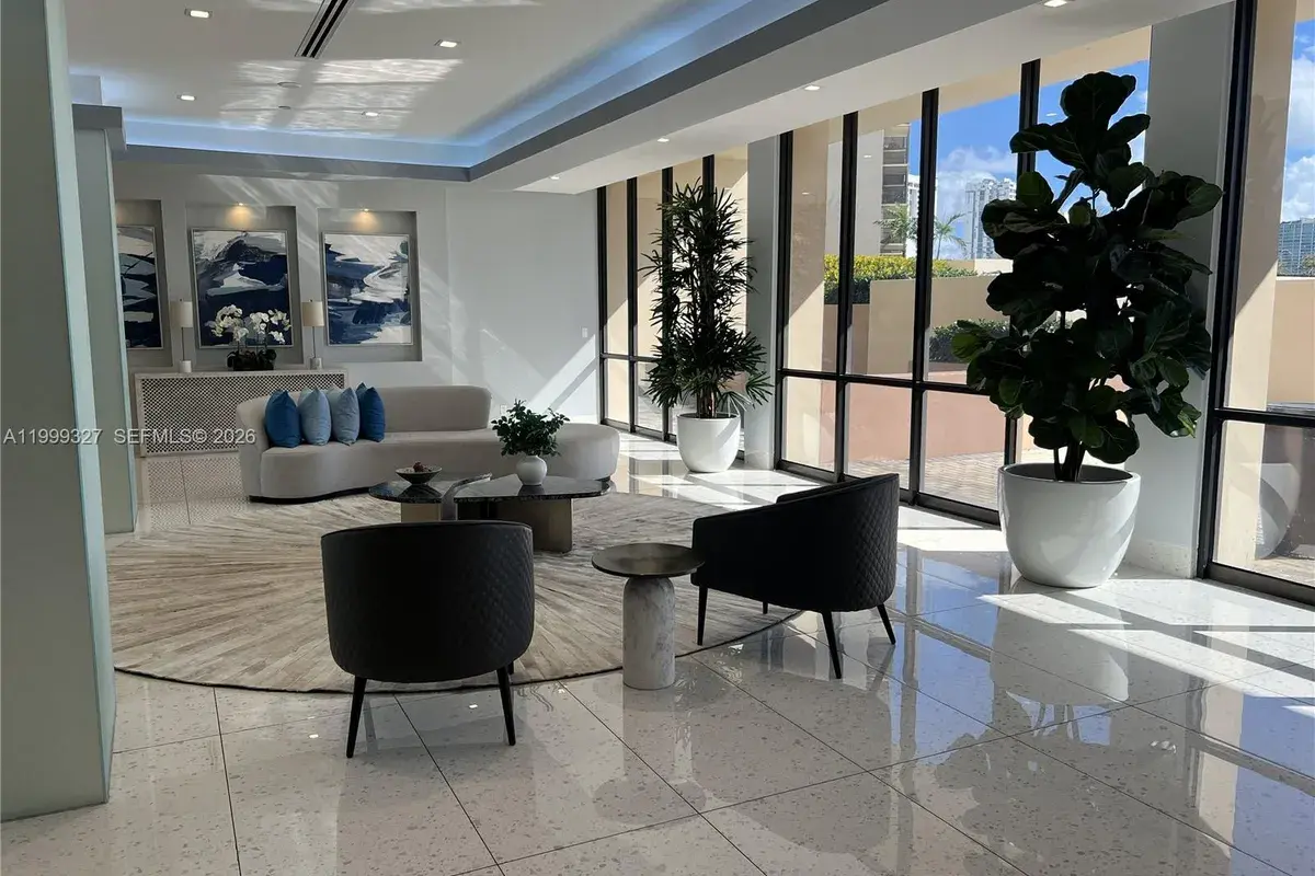 20335 W Country Club Dr # 206, Aventura FL 33180