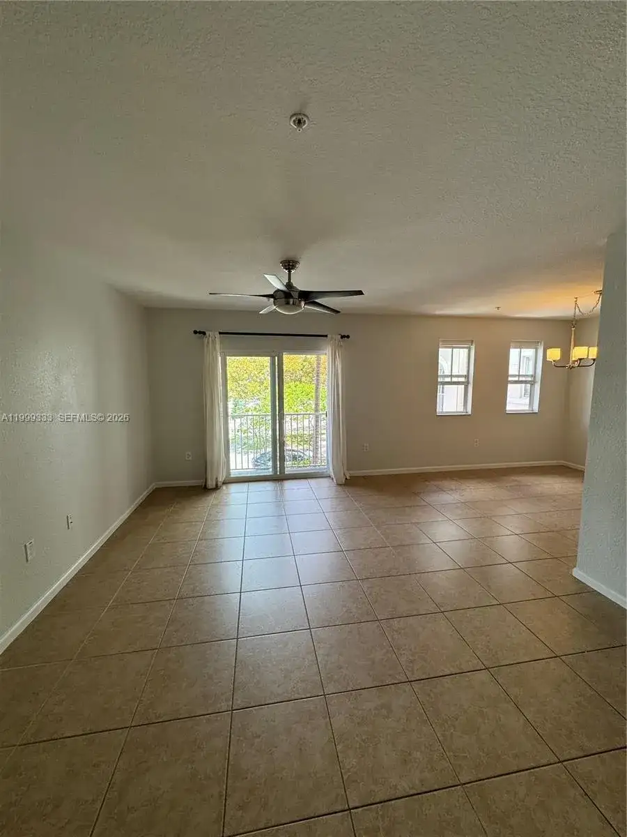11601 NW 89th St # 209, Doral FL 33178 photo 4