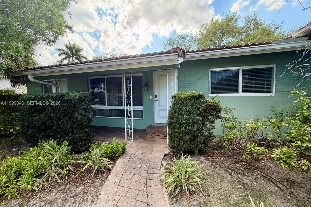 1581 SW 27th Ter, Fort Lauderdale FL 33312