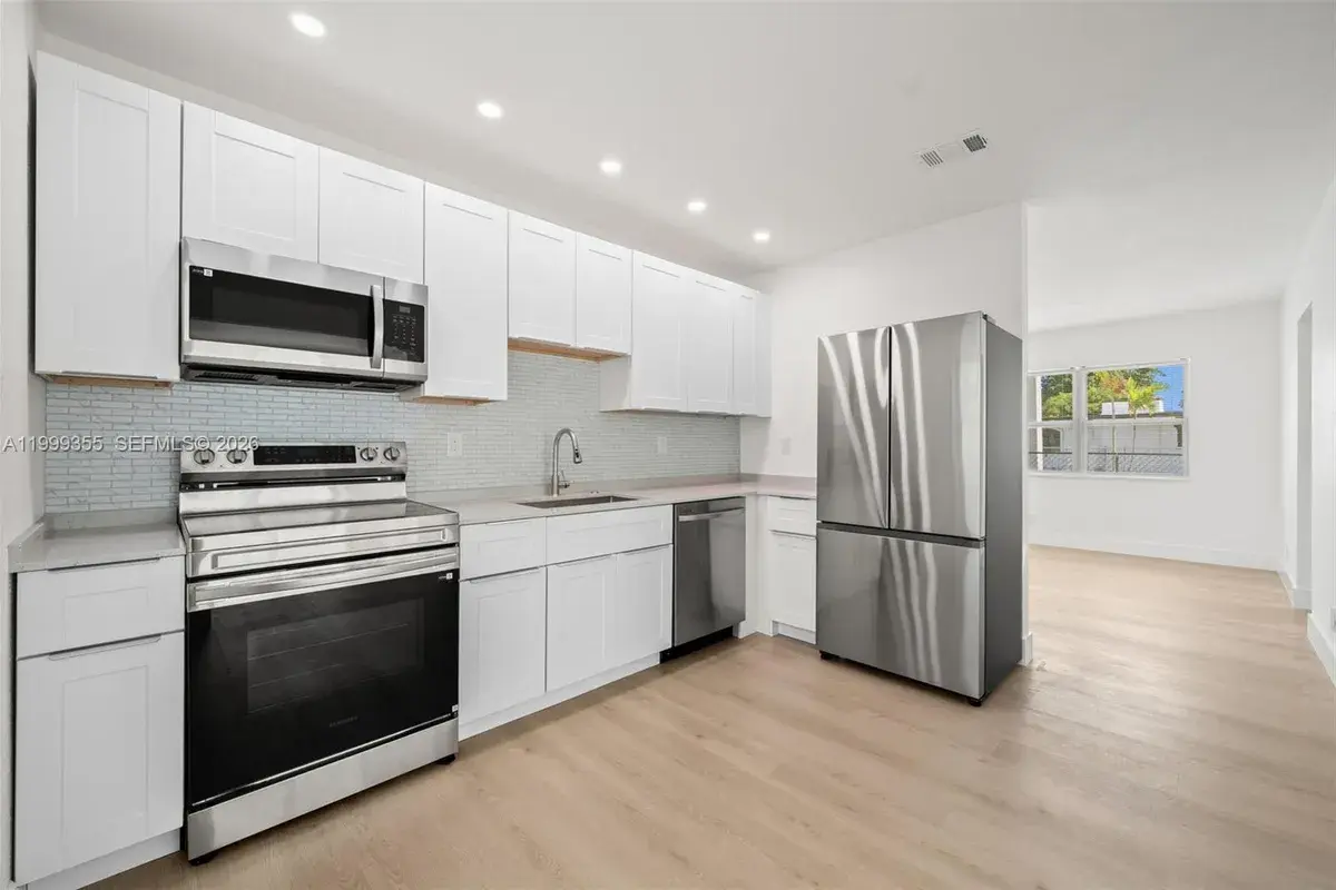 3061 NW 2nd St, Fort Lauderdale FL 33311