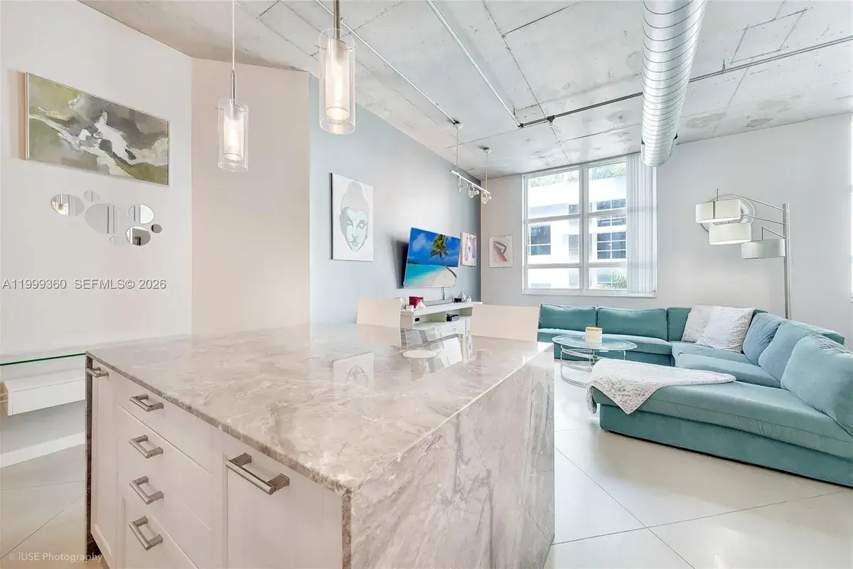 2001 Biscayne Blvd # 2311, Miami FL 33137