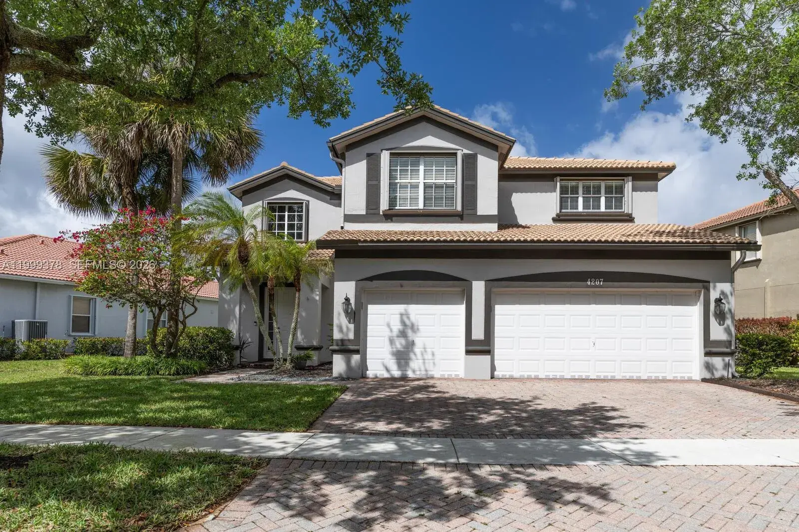 4207 W Whitewater Ave, Weston FL 33332