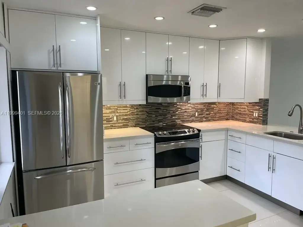 454 Lakeview Dr # 2, Weston FL 33326 photo 3