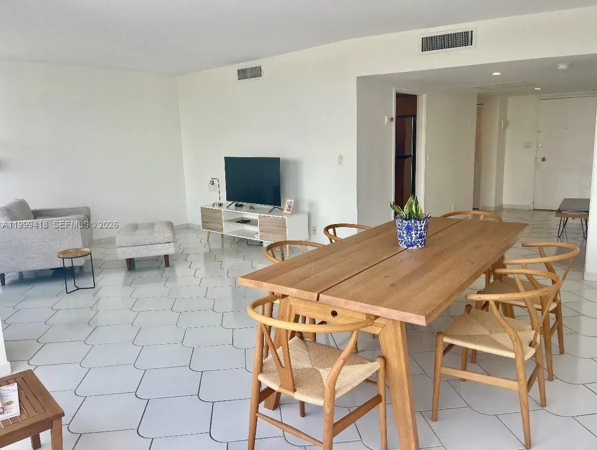 900 Bay Dr # 311, Miami Beach FL 33141