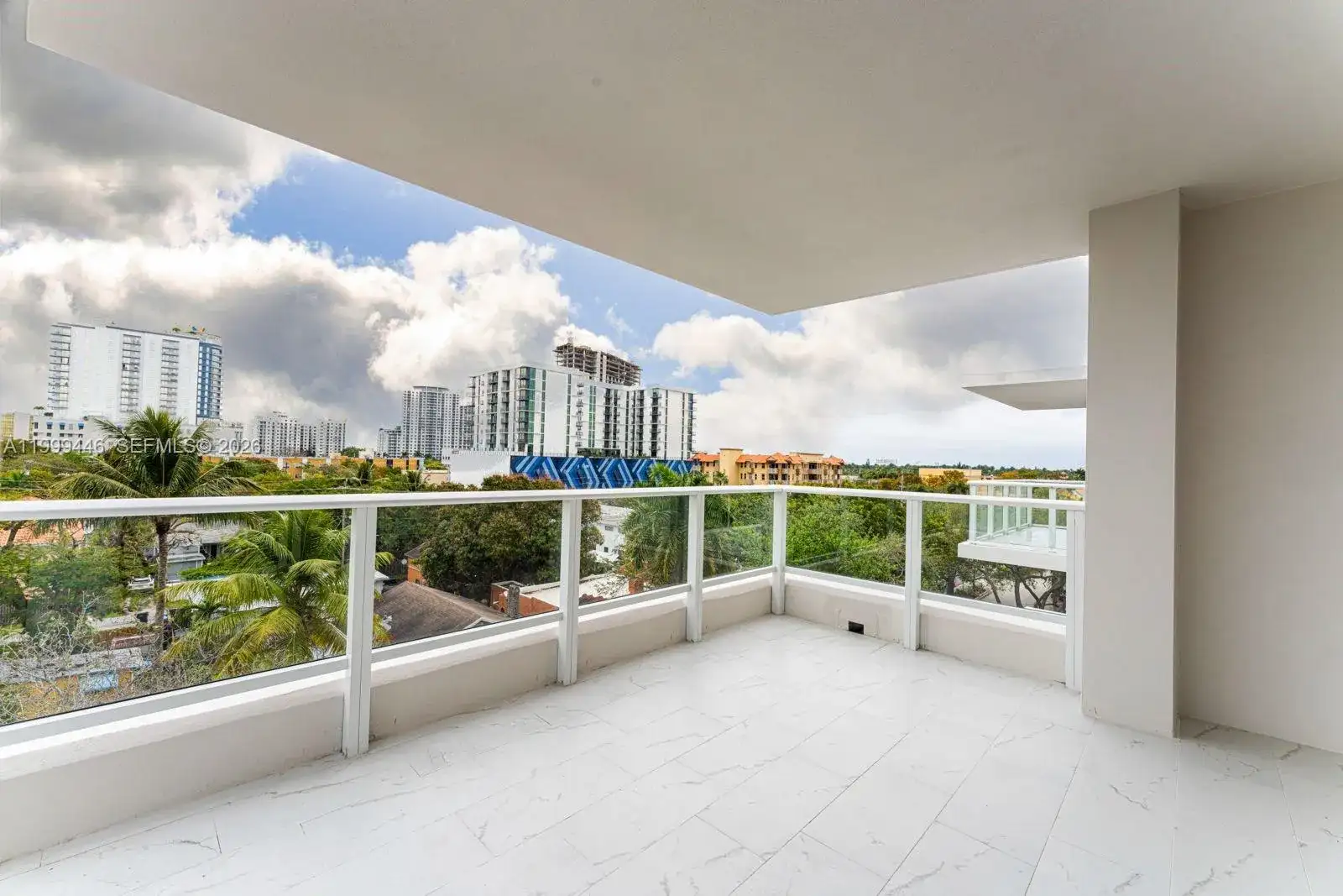 1850 Monroe St # 403, Hollywood FL 33020 photo 2