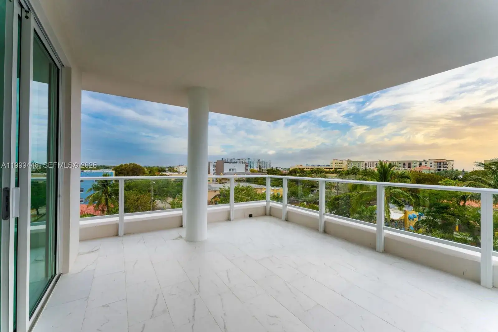 1850 Monroe St # 403, Hollywood FL 33020 photo 3