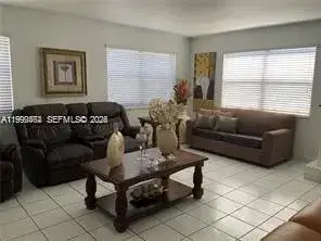 1300 W 53rd St # 19, Hialeah FL 33012 photo 4