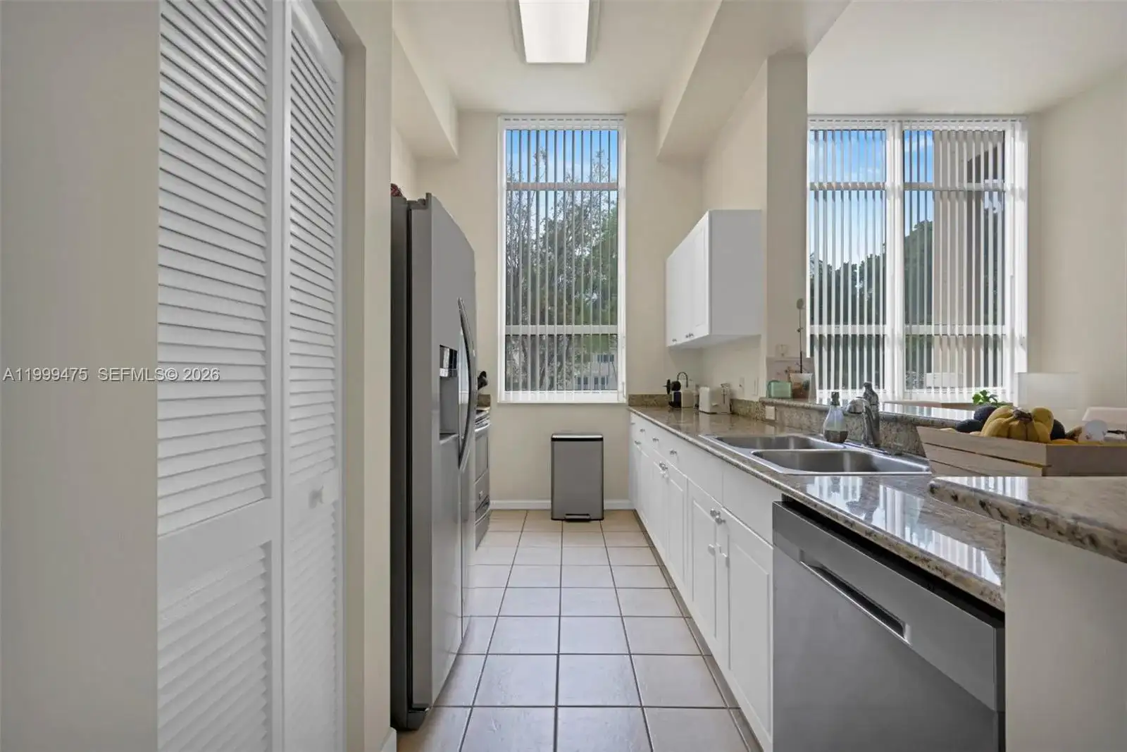 19501 W Country Club Dr # 208, Aventura FL 33180 photo 5