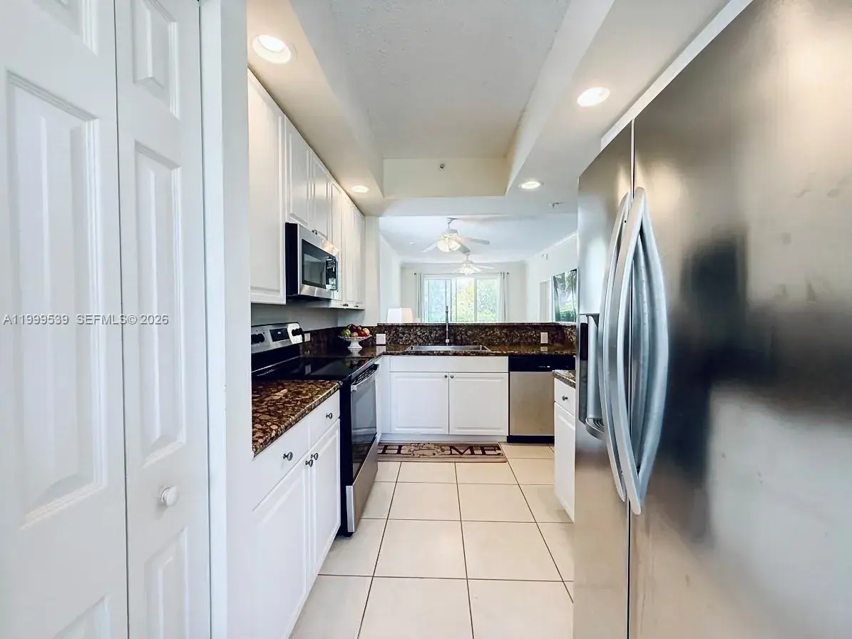 26 Royal Palm Way # 201, Boca Raton FL 33432