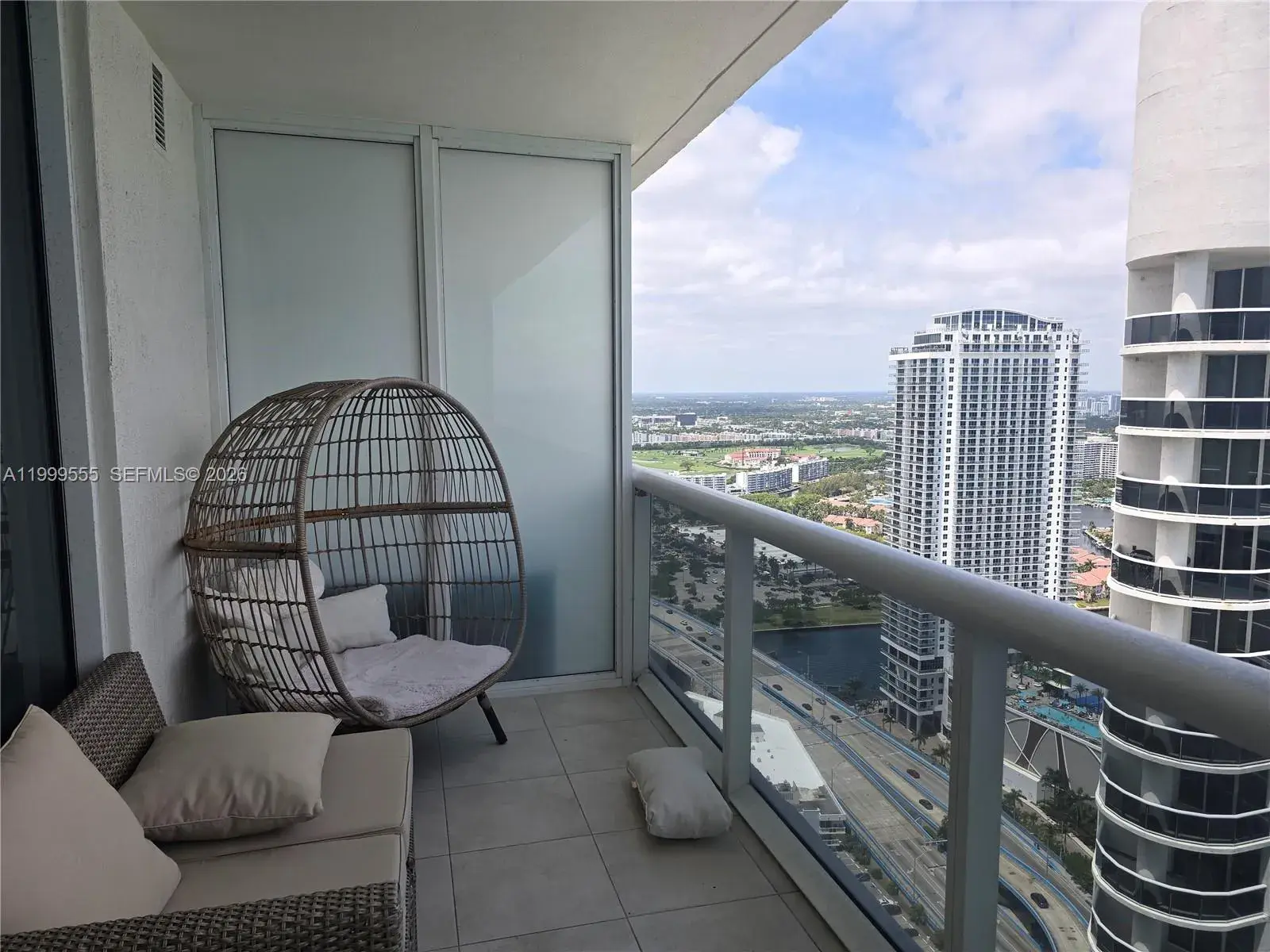 1830 S Ocean Dr # 4309, Hallandale Beach FL 33009