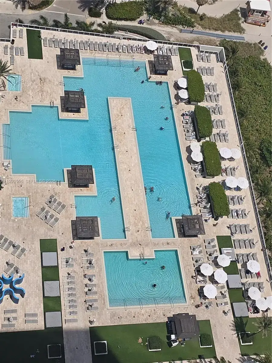 1830 S Ocean Dr # 4309, Hallandale Beach FL 33009 photo 4