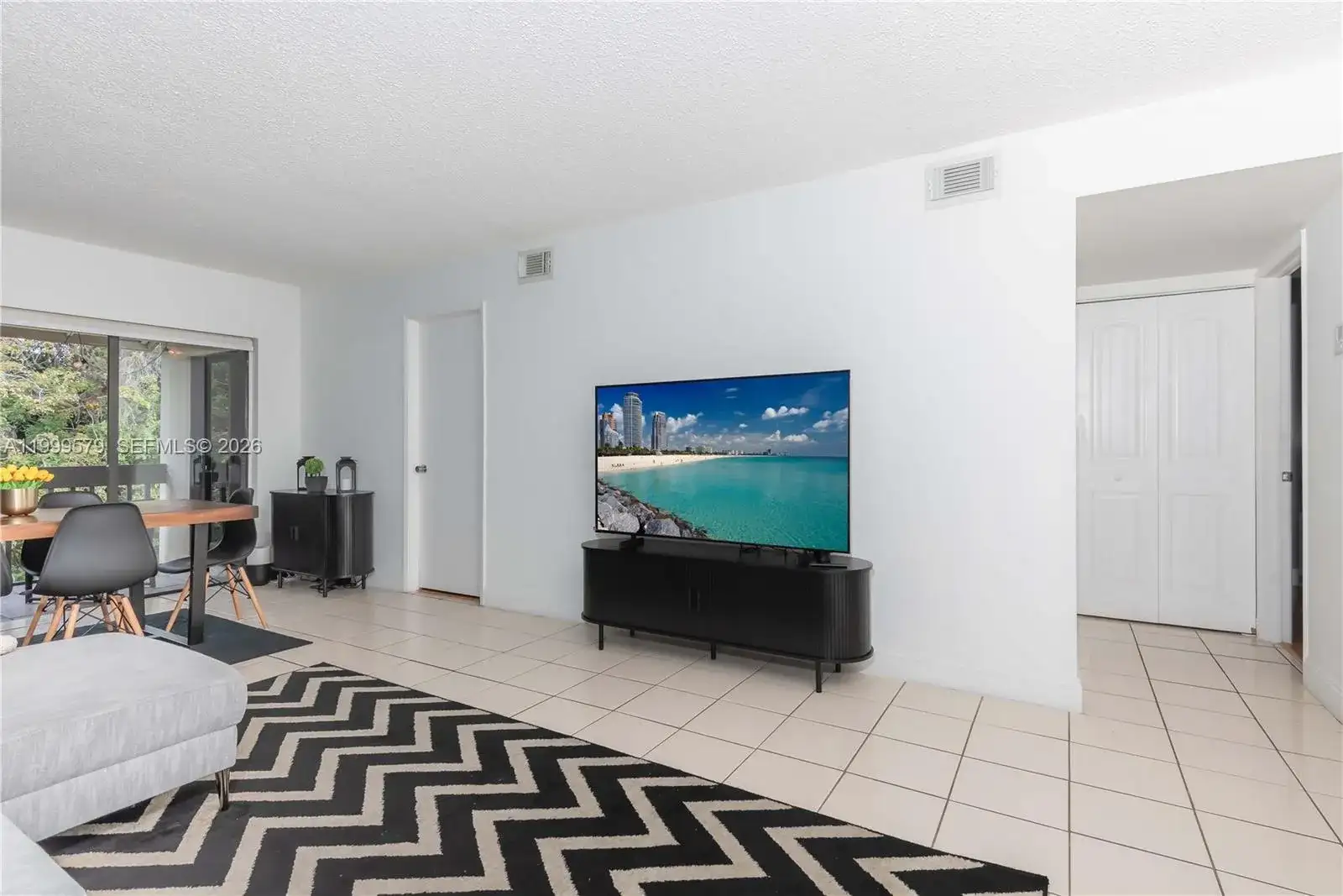 8885 Fontainebleau Blvd # 205, Miami FL 33172 photo 3