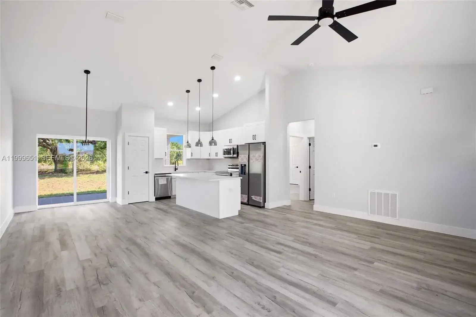1313 Blue Heron Drive, Sebring FL 33876 photo 4