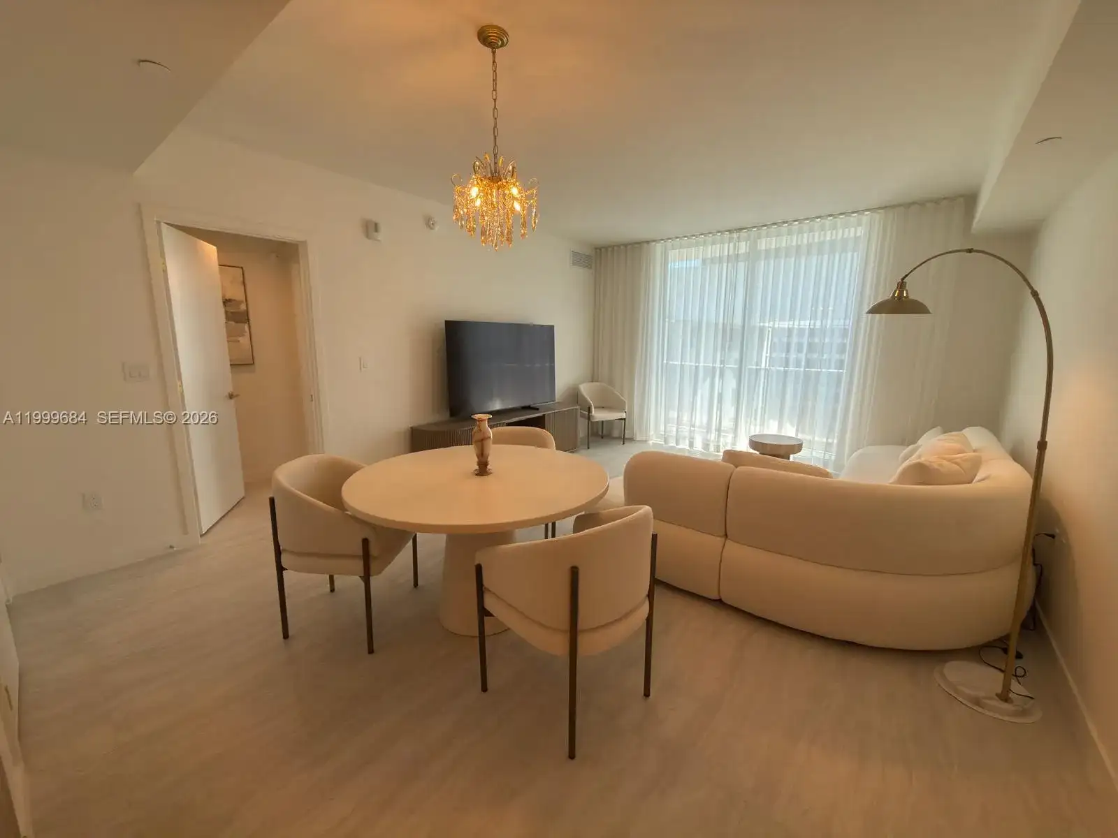 77 SE 5TH Street # 4214, Miami FL 33131 photo 4