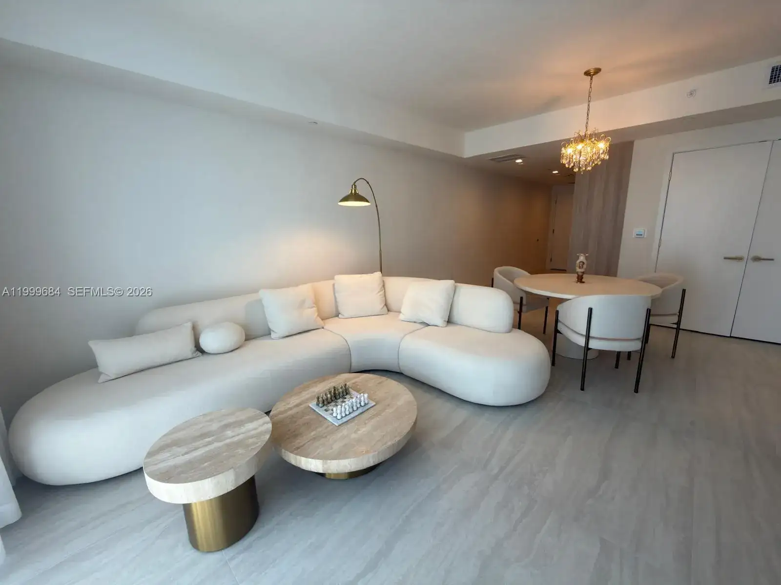 77 SE 5TH Street # 4214, Miami FL 33131 photo 5