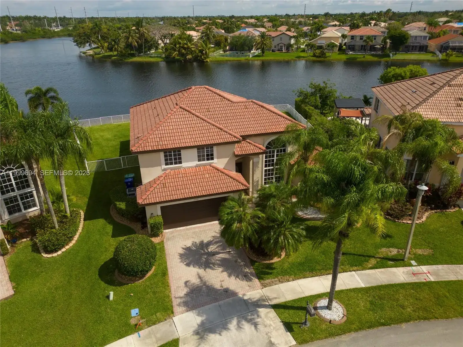 18281 SW 22nd St, Miramar FL 33029 photo 2