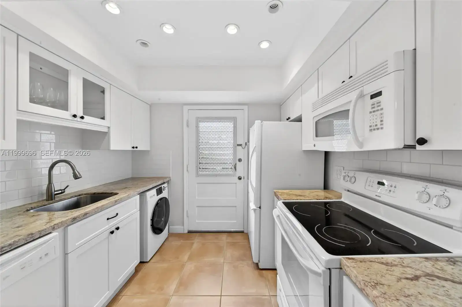 6815 Edgewater Dr # 108, Coral Gables FL 33133 photo 3