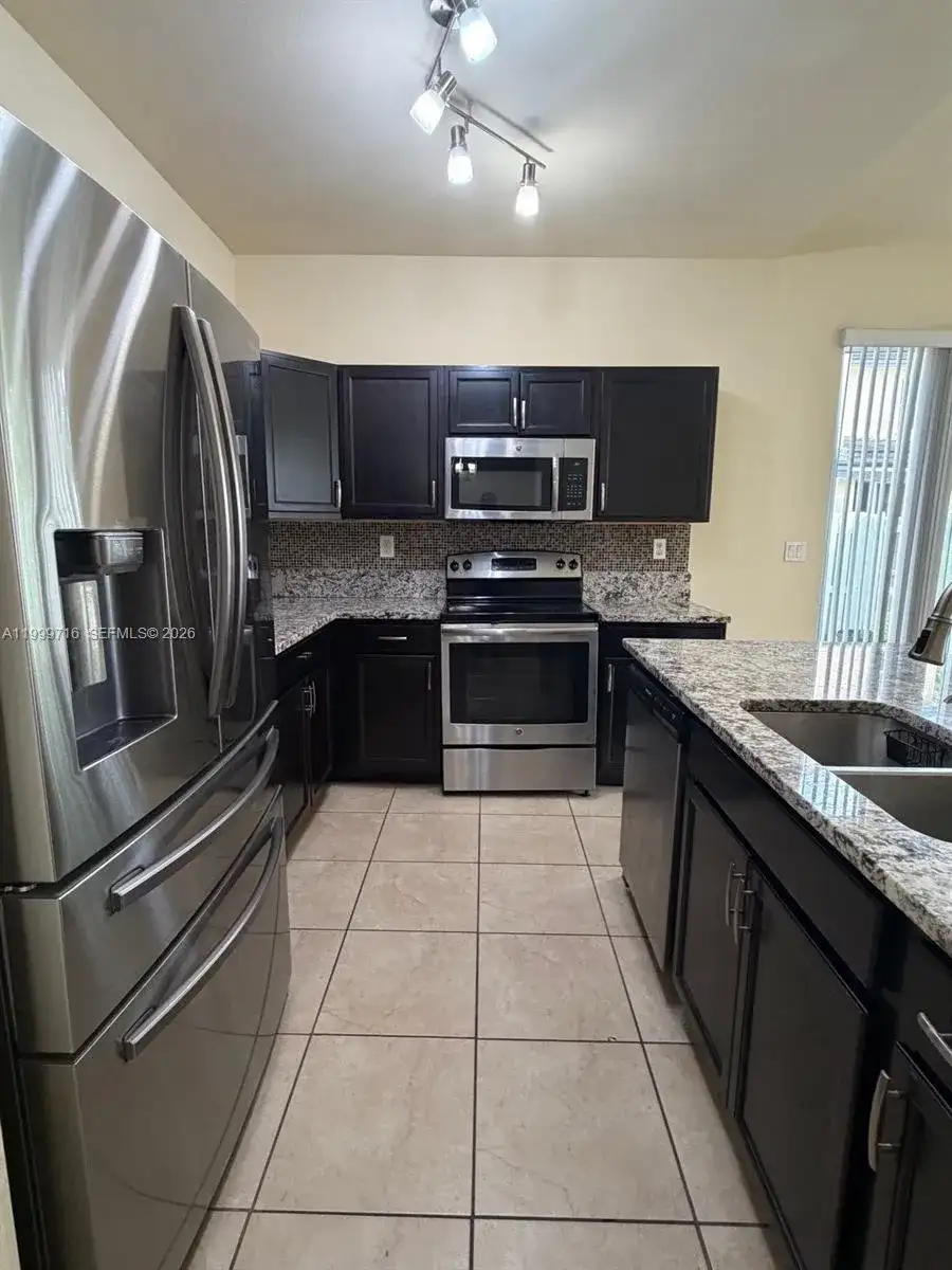 133 SE 28 # 8, Homestead FL 33033 photo 3