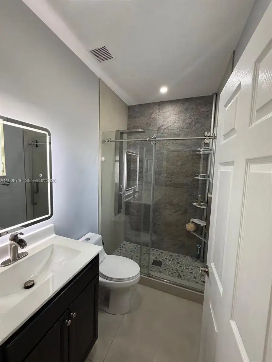 133 SE 28 # 8, Homestead FL 33033 photo 5