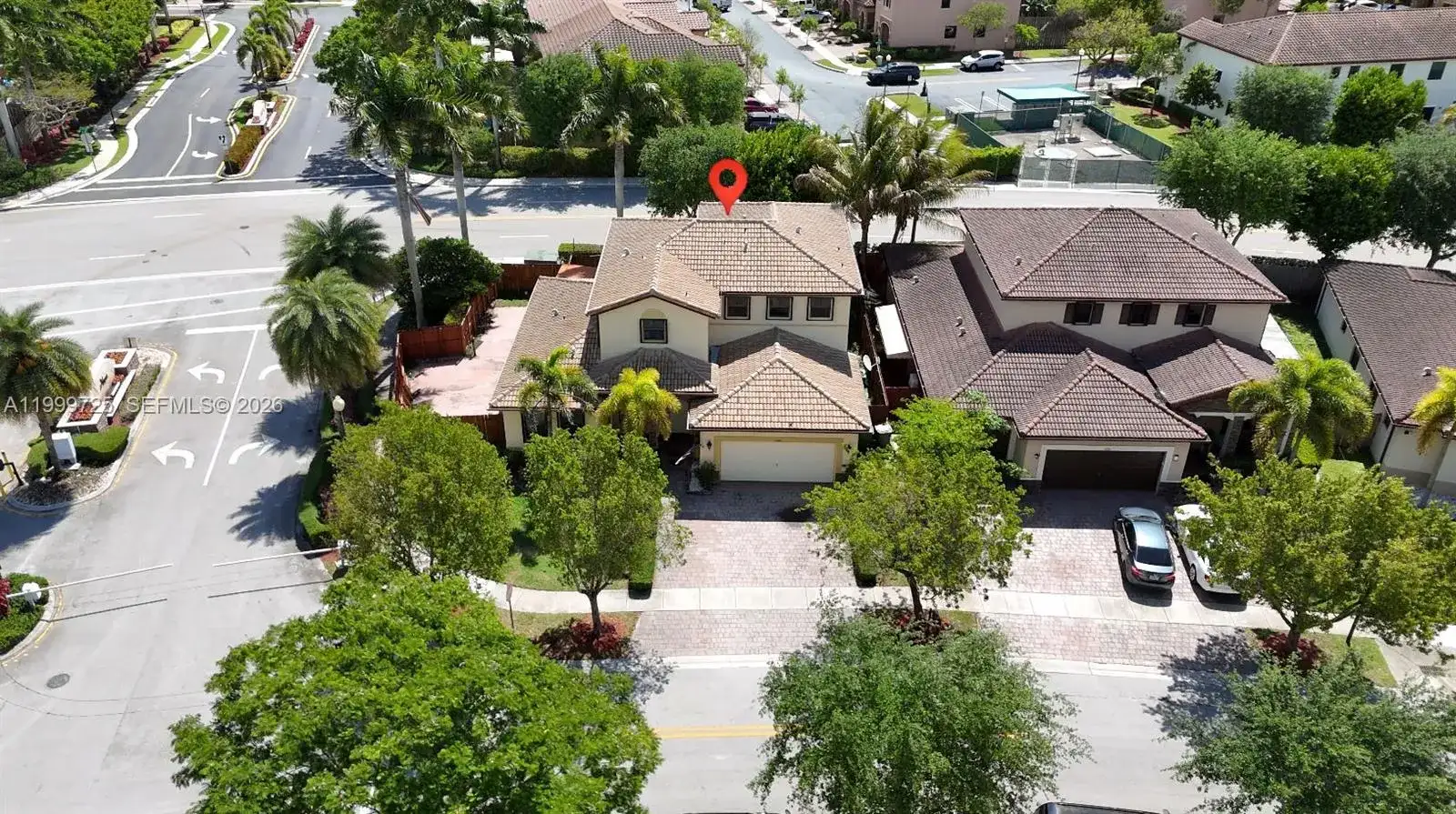 3698 SE 2nd Dr, Homestead FL 33033 photo 2