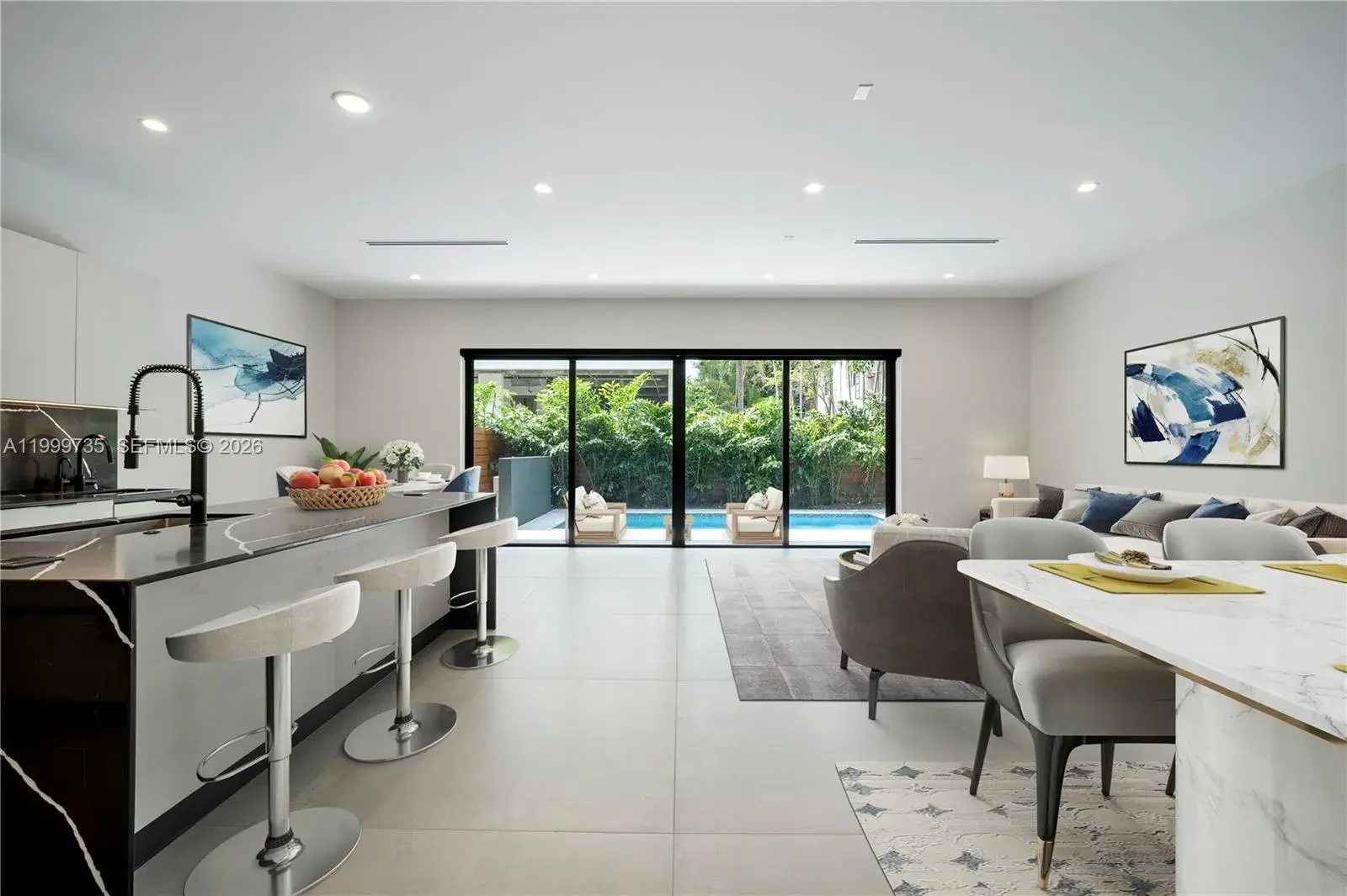 2960 W Trade Av, Coconut Grove FL 33133