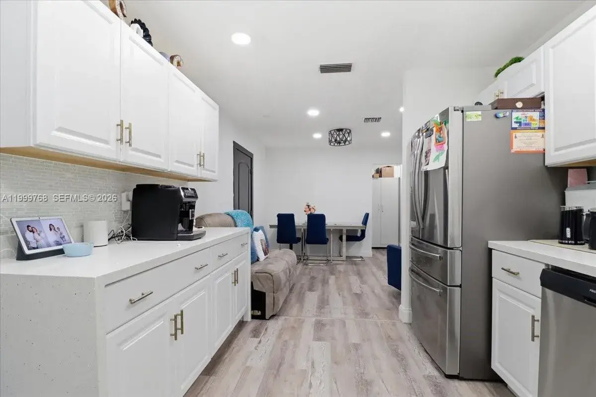 7551 Polk St, Hollywood FL 33024