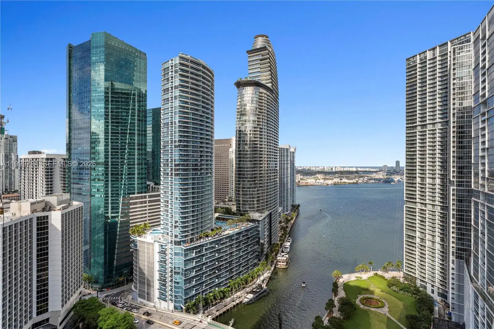 77 SE 5th Street # 3304, Miami FL 33131 photo 2