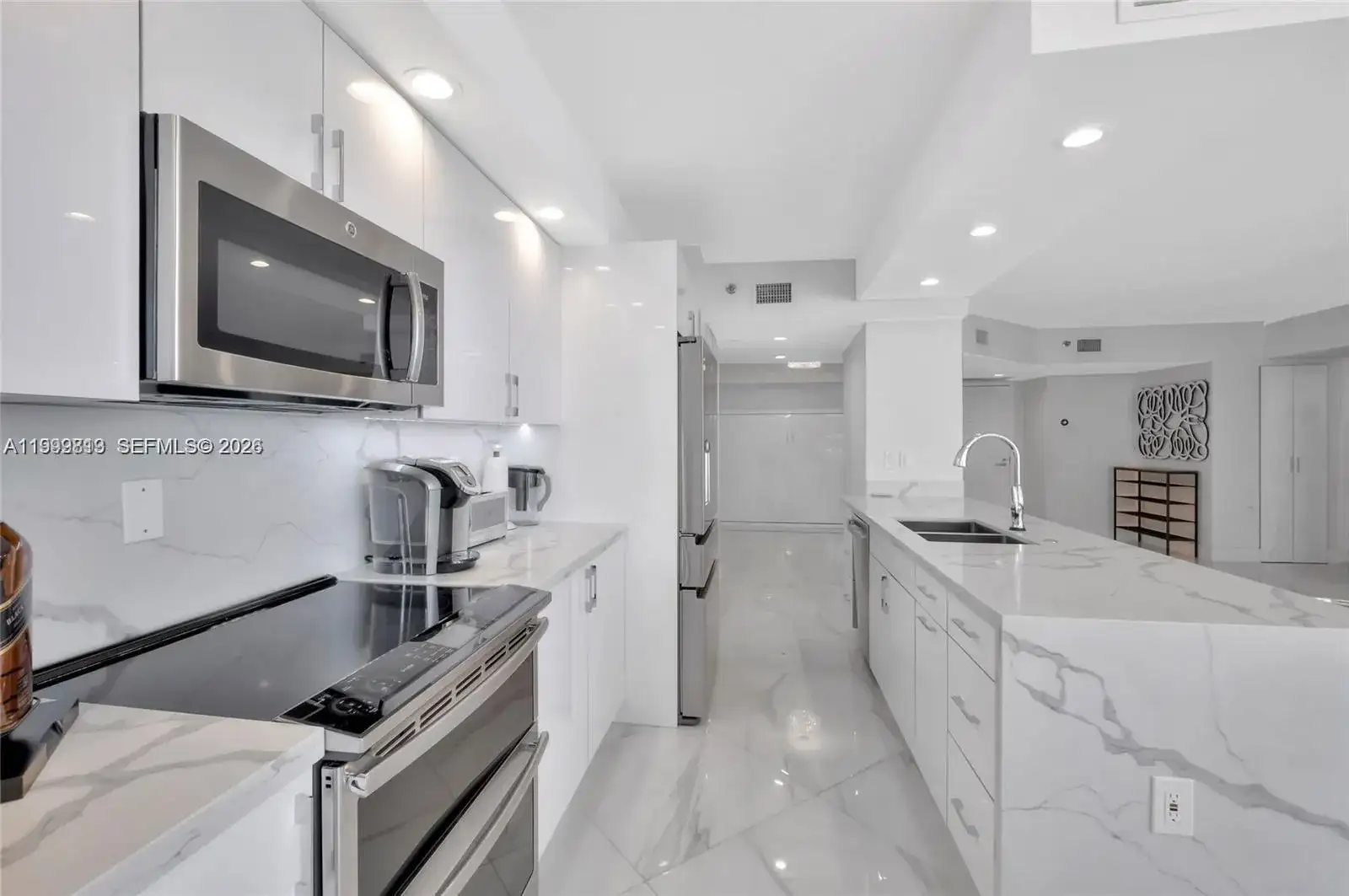 16425 Collins Ave # 1612, Sunny Isles Beach FL 33160 photo 3