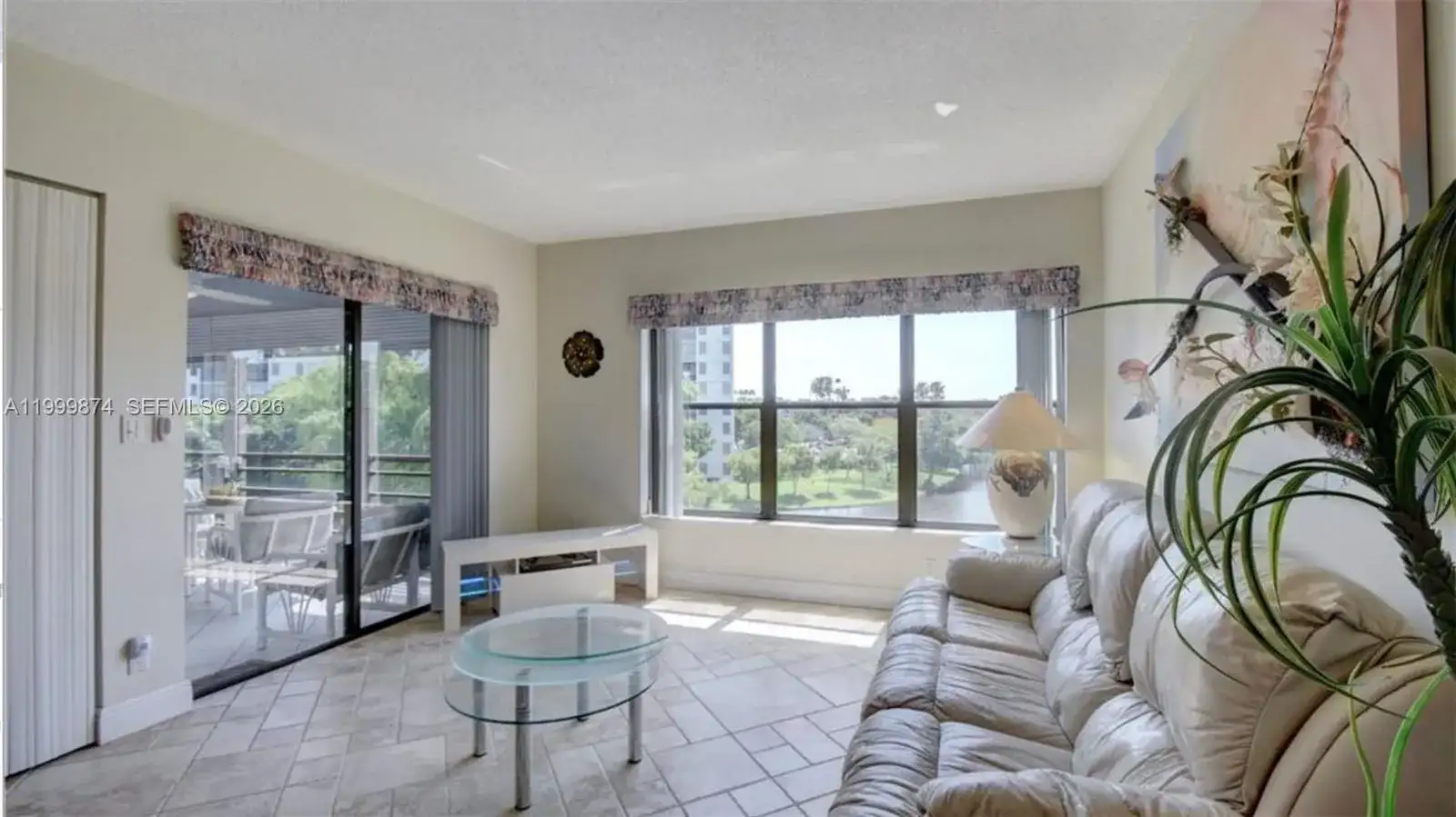 2311 S Cypress Bend Dr # 419A, Pompano Beach FL 33069 photo 2
