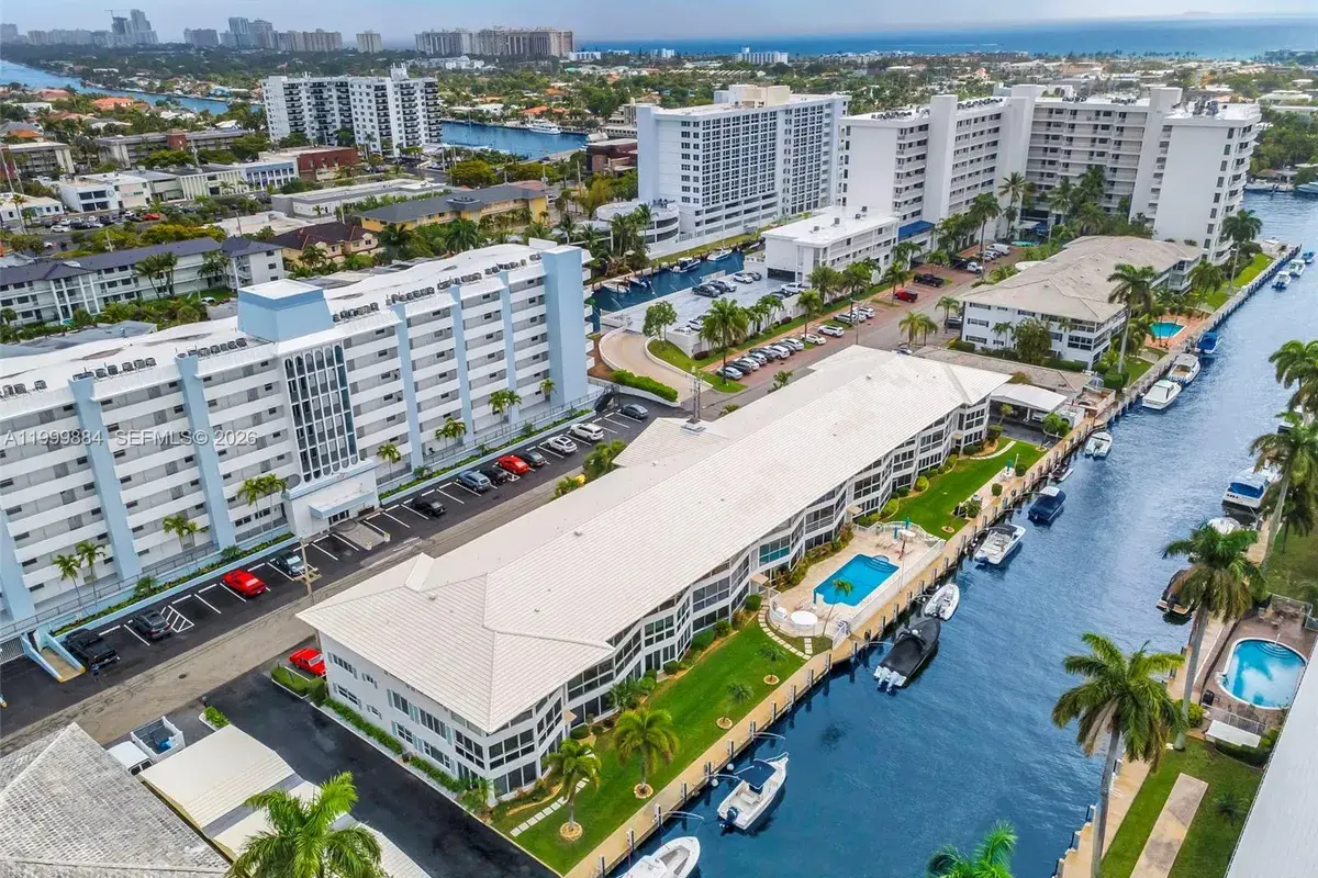 3050 NE 48th St # 208, Fort Lauderdale FL 33308