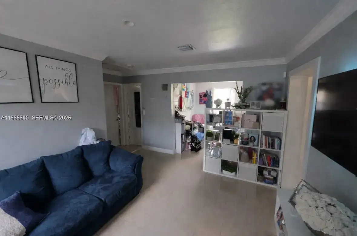 442 NE 162nd St, Miami FL 33162 photo 2
